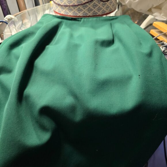Vintage John Meyer Petite High-Waisted Green Midi Skirt - Size 8 - Picture 3 of 4